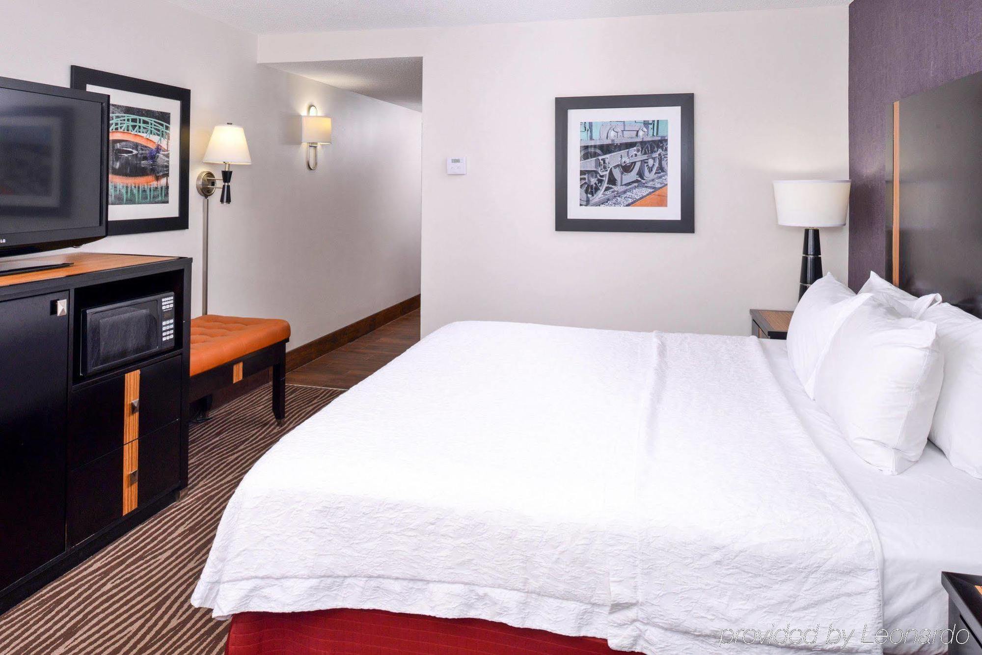 Hampton Inn Springfield Exterior foto
